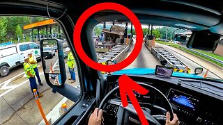 Massive Oversize Load Got Jammed In Toll Booth While Trucking To My Delivery
