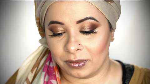 BEAUTIFUL ARAB MAKEOVER | Easy makeup tutorial on hooded eyes with full coverage base.