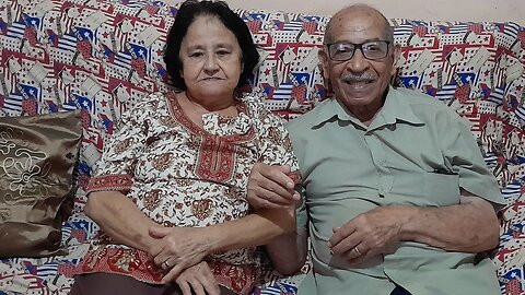 PAPAI E MAMÃE FAZENDO DOCE DE LARANJA !