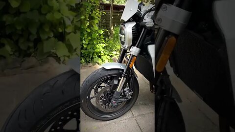 Thanks to SW-Motech, I’m finally rid of the horrible stock mudguard! Install video to come!