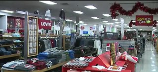 Stores preparing for last-minute shoppers