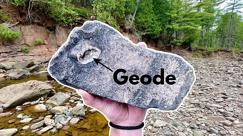 I Found So Many GEODES w/ CRYSTALS in host rock in this river! Minnesota Rockhounding!