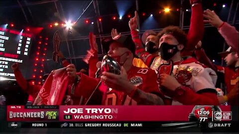 Buccaneers pick Joe Tryon in the first round of the NFL Draft