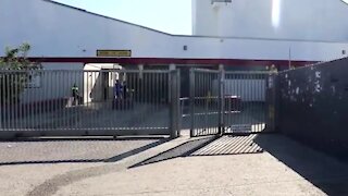 SOUTH AFRICA - Cape Town - INkwenkwezi Secondary School Closed (Video) (qCc)