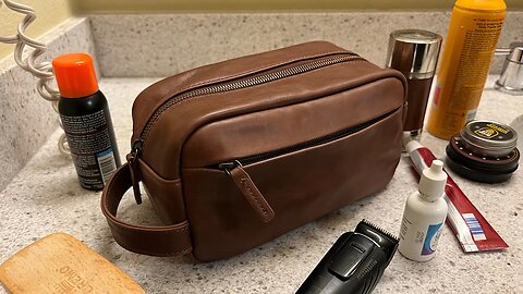 This is my new FAVORITE toiletry bag for travel! ✈️ Andar The Oxford Dopp kit!