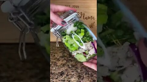 salad in a jar ideas | #salad #saladinajar #mealprep #easylunch #healthylunch #Shorts