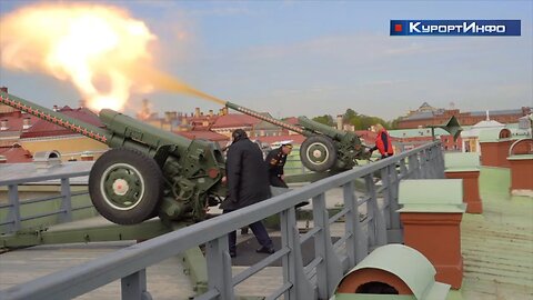 На Нарышкином бастионе стреляли из пушки в честь 120-летия посёлка Комарово