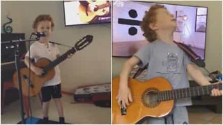 Ed Sheeran tem um pequeno fã de apenas 3 anos