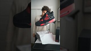 Quick Look: Air Jordan 4 Crimson #sneakers #shorts #sneakerhead