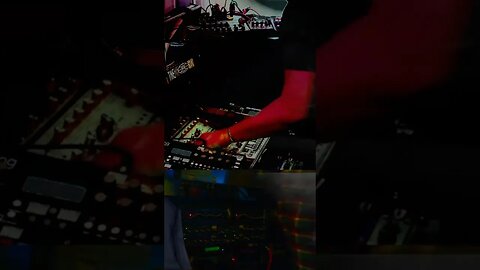 Jamming Some Tekno Beats - Hardware Session #TB-303 #duke #acidtechno #ravedump #music #uk 156BPM 🍔