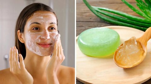 Make Your Skin Glow With This Homemade Aloe Vera Soap