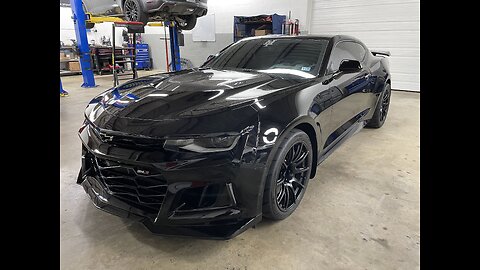 Quick Pull In A 2022 Chevy Camaro ZL1 - LOUD EXHAUST