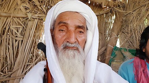 Viral video of old man in madina