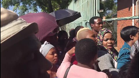 SOUTH AFRICA - Pretoria - Atteridgeville parents expressing their dissatisfaction with the online registration system (Video) (oDG)