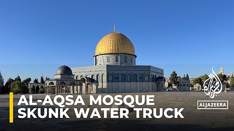 Skunk water sprayed at worshippers near Al-Aqsa Mosque