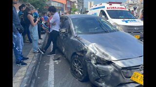Conductor en aparente estado de embriaguez atropelló a una mujer y una niña en Bucaramanga