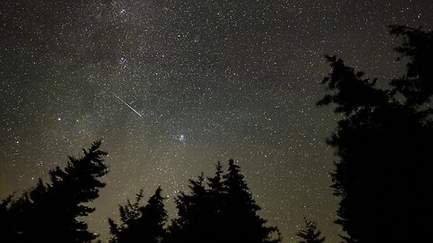 Mbrëmë pati një shi meteorësh, nëse e keni humbur shikoni këto pamje fantastike