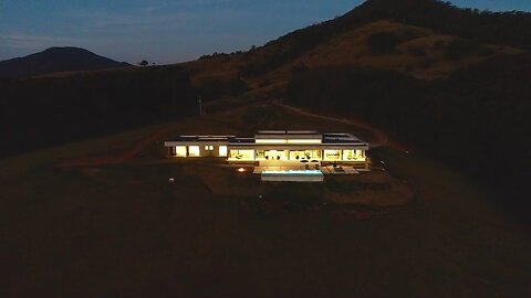 Casa de luxo na Represa de JOANÓPOLIS SP