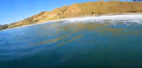 red bus 23 12 22 crowd Jas 1h 42m surf on 5ft 8in 25l epoxy DOB 27 11 62 raw pov edit