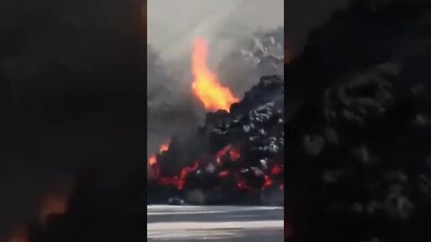 Dramatic lava flow video#volcano #naturesounds