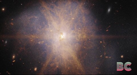 Merging galaxies shine with the light of a trillion suns