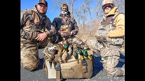 Missouri OPENING DAY Duck Hunt!!