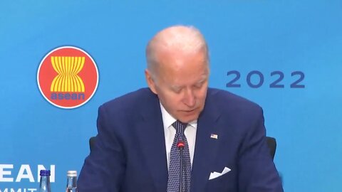 Biden calls Kamala Harris the President for like the third time