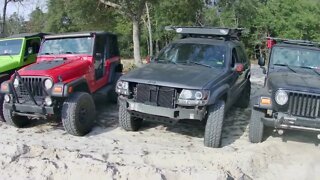 Skoolie Swarm 2022 Jeep Lineup (4K)