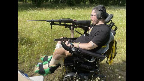 Quadriplegic vet shoots beer can