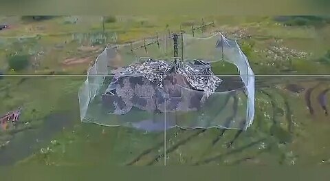 Ukrainian Radar in the Kherson region destroyed by a Russian Lancet Kamikaze drone!