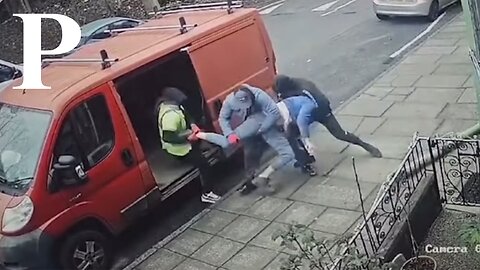 Man kidnapped on street in Bradford