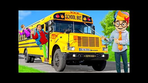 The Kids play with a real Schoolbus and other vehicles 🚌
