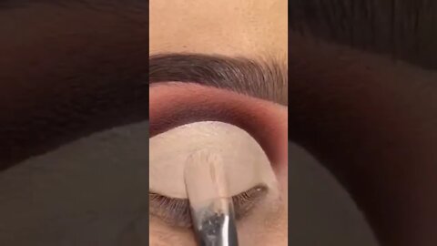 #shorts #makeup #makeupbeauty #makeuptutorial #eyeliner #eyemakeup #makeupgirl #viral #viralvideo