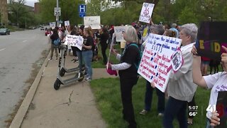 Women's reproductive rights rally held Sunday in KCMO