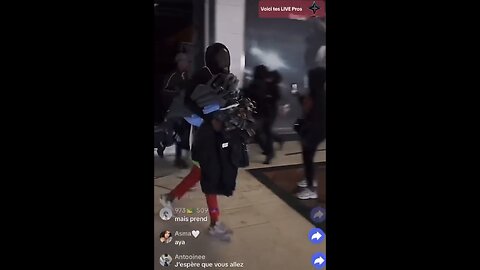 Looting in a mall in Evry France 🇫🇷 Foot locker