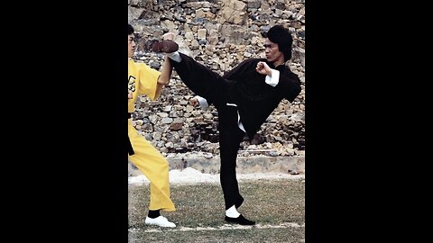 Cross kick Studio Films Bruce Lee Enter the Dragon