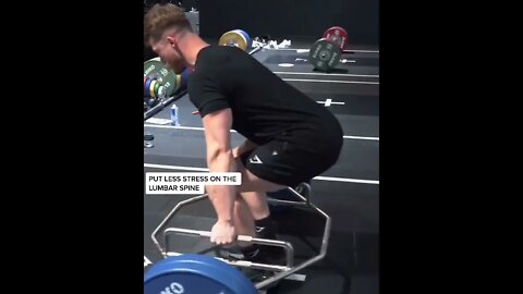 BENEFITS TO COMBAT ATHLETES IN USING THE HEX BAR DEADLIFT 🏋️‍♂️💪🏽 #shorts