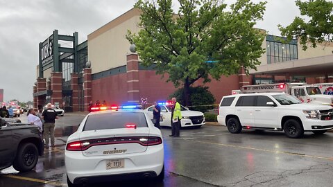 Chief: 3 killed in Indiana mall shooting; witness kills gunman