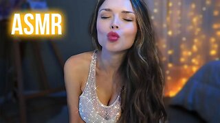 ASMR // 💋EAR TO EAR KISSES 😘[with gum chewing + lip gloss for extra tingly mouth sounds!]