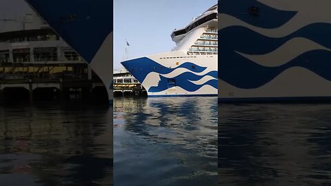 Cruiseliner Royal Princess docking in Auckland.