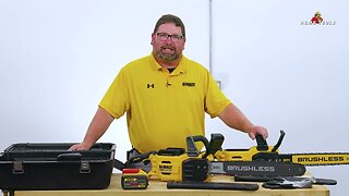 DEWALT® FLEXVOLT 18" Chainsaw DCCS672 Review