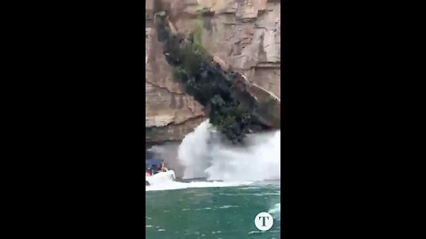 Horror: Canyon Wall Collapse in Brazil, Different Angle