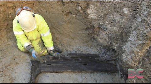 Rare Roman funerary bed discovered in London