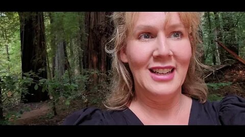 My Boyfriend fell at the Redwood Forest !