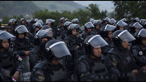 Texas National Guard Soldiers Deploy in Riot Gear in Preparation for Thursday's Title 42 Expiration