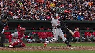 Anthony Santander's first homer of 2024