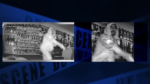 Fort Myers Police looking for burglary suspect