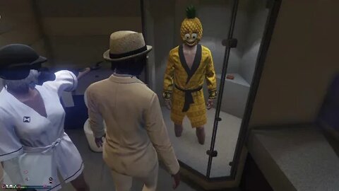 Grand Theft Auto V: Trapped in the shower