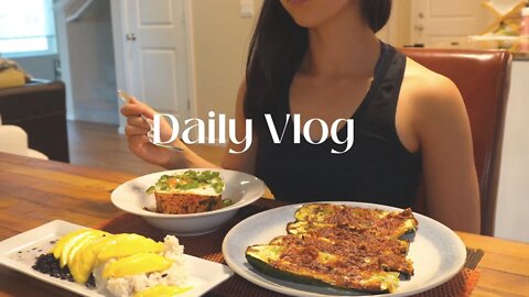 Homebody Vlog | Tteokbokki, Tacos, Zucchini Boats, Mango Sticky Rice, Working, Running, Packing