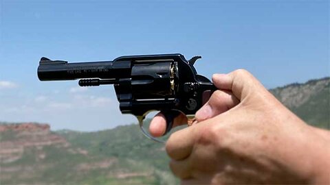 Henry’s Ultimate Retro Revolver!